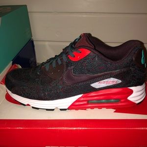 nike air max suit and tie